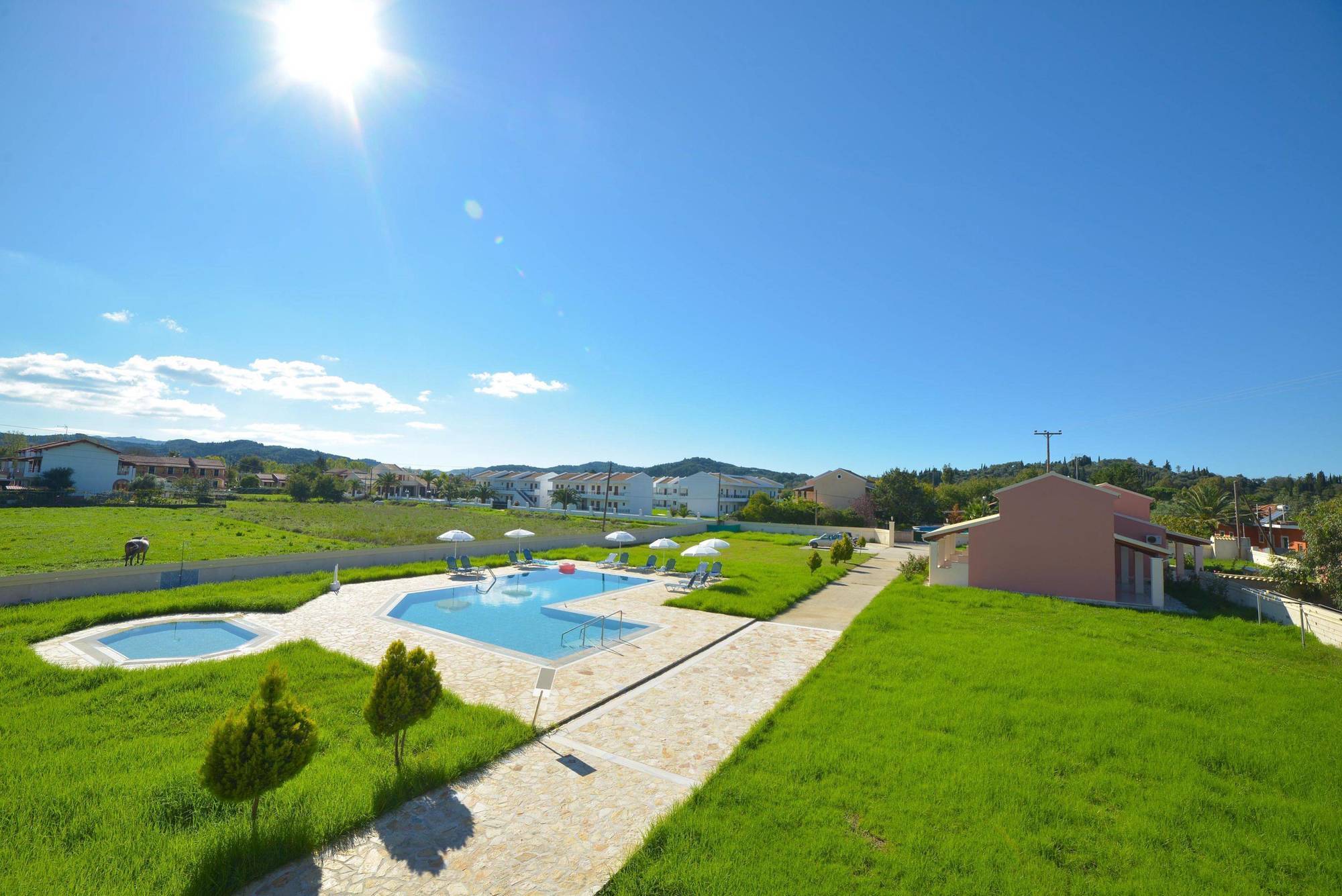 Megali Luxuries Apartments Corfu  Eksteriør bilde